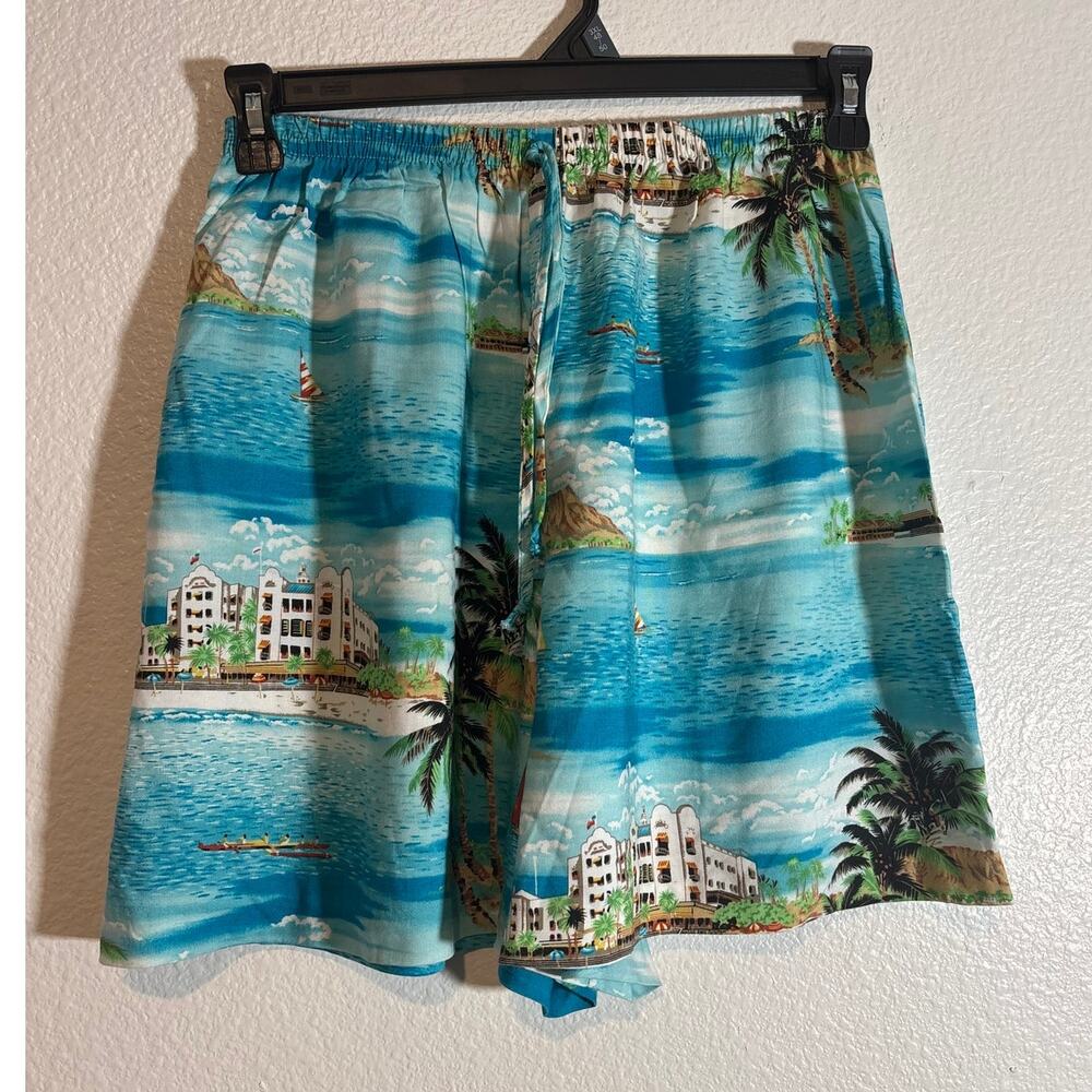 Solitaire Women's Size M Petite Beach Scene Tropical Vacation Pull-On Shorts